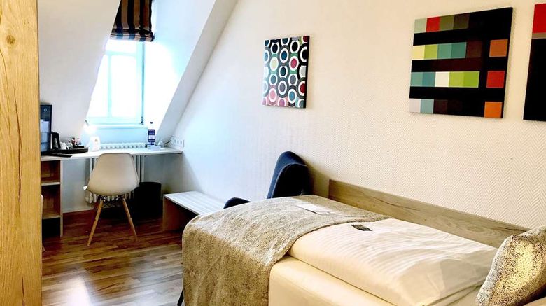 <b>Best Western Hotel Kurfuerst Wilhelm I. Room</b>. Images powered by <a href="https://iceportal.shijigroup.com/" title="IcePortal" target="_blank">IcePortal</a>.