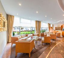 Best Western Plus Delta Park Hotel Lobby