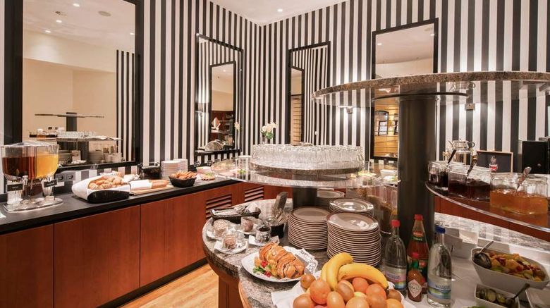 <b>Best Western Plus Hotel Excelsior Restaurant</b>. Images powered by <a href="https://iceportal.shijigroup.com/" title="IcePortal" target="_blank">IcePortal</a>.