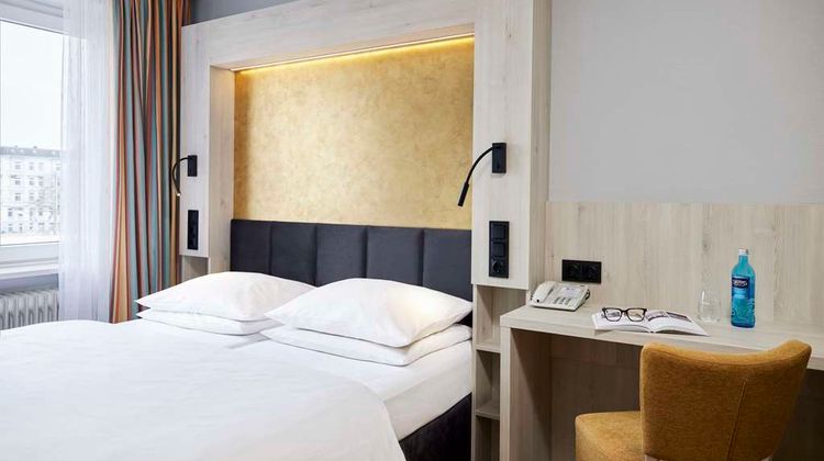 Best Western Raphael Hotel Altona Room