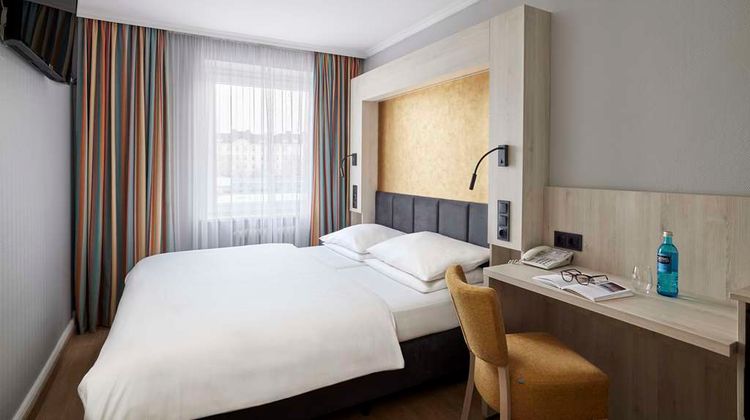 Best Western Raphael Hotel Altona Room