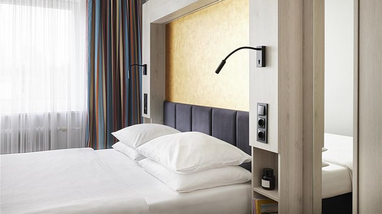 Best Western Raphael Hotel Altona Room