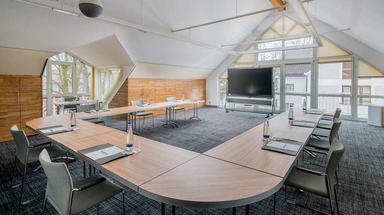 <b>Best Western Plus Parkhotel Erding Meeting</b>. Images powered by <a href="https://iceportal.shijigroup.com/" title="IcePortal" target="_blank">IcePortal</a>.