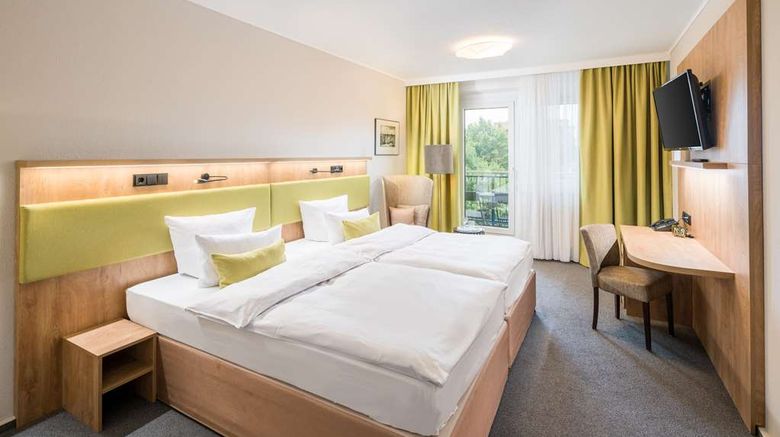 <b>Best Western Hotel Windorf Room</b>. Images powered by <a href="https://iceportal.shijigroup.com/" title="IcePortal" target="_blank">IcePortal</a>.
