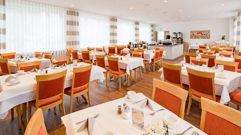 <b>Best Western Blankenburg Hotel Restaurant</b>. Images powered by <a href="https://iceportal.shijigroup.com/" title="IcePortal" target="_blank">IcePortal</a>.