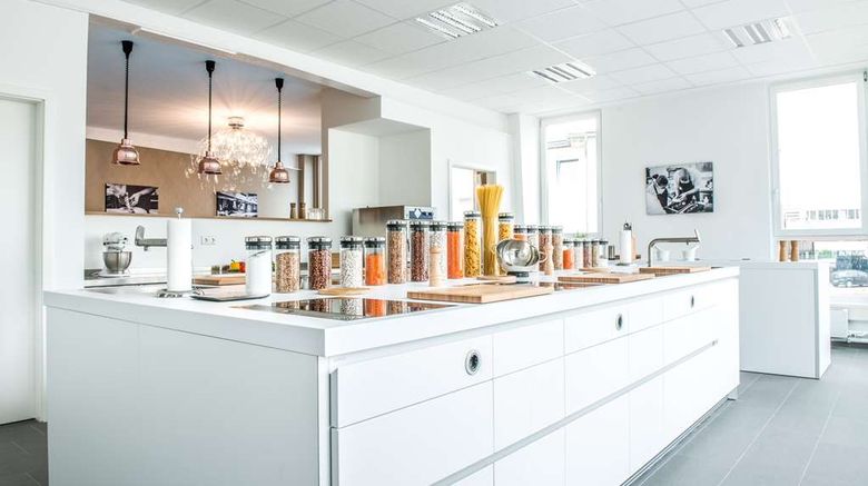 <b>Scotty + Emily Hotel Ulm Sure Hotel Coll Restaurant</b>. Images powered by <a href="https://iceportal.shijigroup.com/" title="IcePortal" target="_blank">IcePortal</a>.
