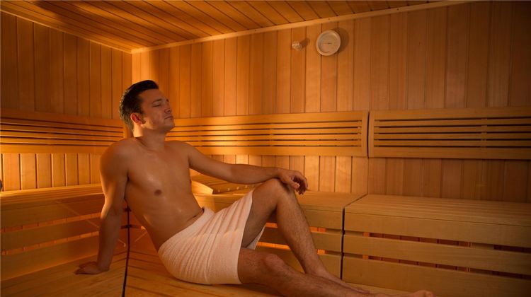 Scotty + Emily Hotel Ulm Sure Hotel Coll Spa
