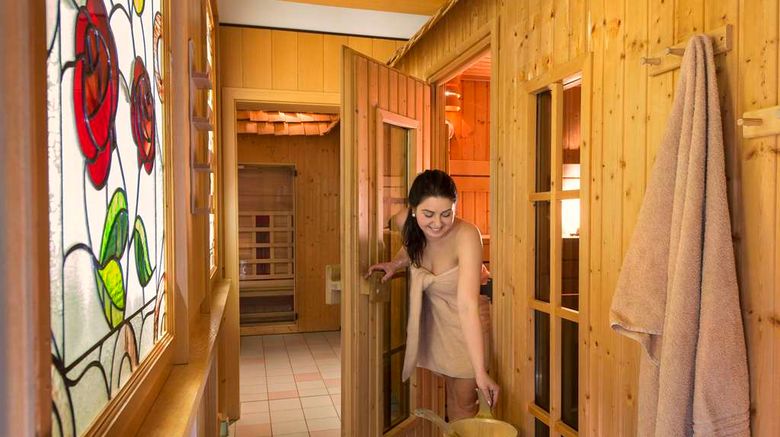 <b>Best Western Ahorn Hotel Oberwiesenthal Spa</b>. Images powered by <a href="https://iceportal.shijigroup.com/" title="IcePortal" target="_blank">IcePortal</a>.
