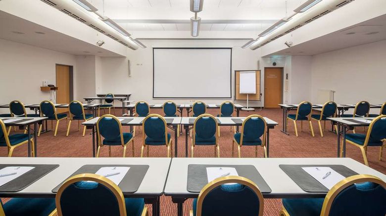 <b>Best Western Hotel Muenchen Airport Ballroom</b>. Images powered by <a href="https://iceportal.shijigroup.com/" title="IcePortal" target="_blank">IcePortal</a>.