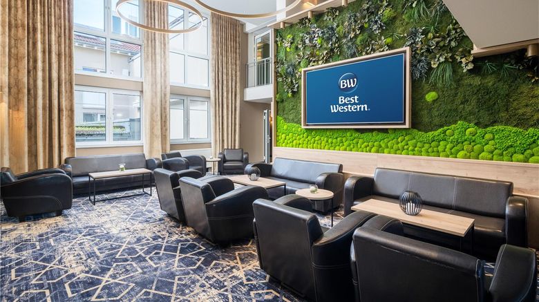<b>Best Western Hotel Muenchen Airport Lobby</b>. Images powered by <a href="https://iceportal.shijigroup.com/" title="IcePortal" target="_blank">IcePortal</a>.