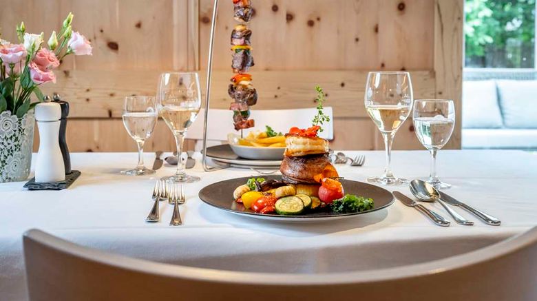 <b>Best Western Plus Hotel Erb Restaurant</b>. Images powered by <a href="https://iceportal.shijigroup.com/" title="IcePortal" target="_blank">IcePortal</a>.