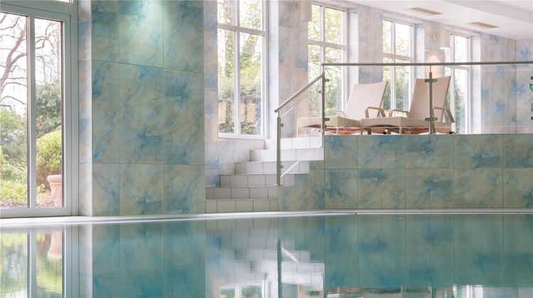 Best Western Wein-Und Parkhotel Pool