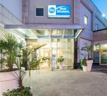 Hotel im Forum Muelheim Exterior