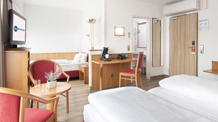 Best Western Queens Hotel Room