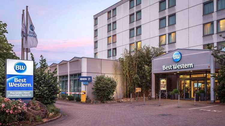 Best Western Macrander Hotel Exterior