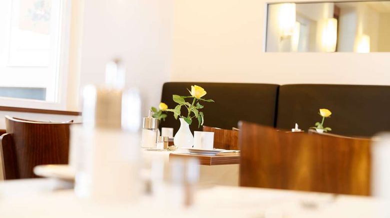 <b>Best Western Hotel Nuernberg City West Restaurant</b>. Images powered by <a href="https://iceportal.shijigroup.com/" title="IcePortal" target="_blank">IcePortal</a>.