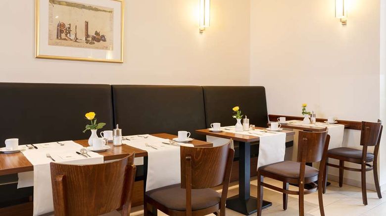 <b>Best Western Hotel Nuernberg City West Restaurant</b>. Images powered by <a href="https://iceportal.shijigroup.com/" title="IcePortal" target="_blank">IcePortal</a>.