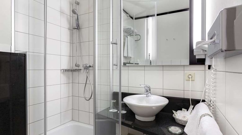 <b>Best Western Hotel Nuernberg City West Room</b>. Images powered by <a href="https://iceportal.shijigroup.com/" title="IcePortal" target="_blank">IcePortal</a>.