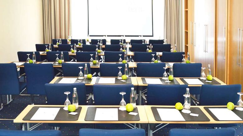 <b>Best Western Hotel Halle-Merseburg Meeting</b>. Images powered by <a href="https://iceportal.shijigroup.com/" title="IcePortal" target="_blank">IcePortal</a>.