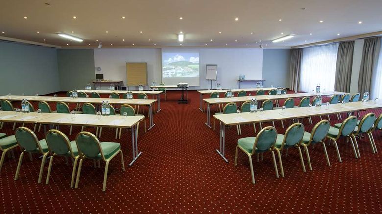 <b>Best Western Premier Bayerischer Meeting</b>. Images powered by <a href="https://iceportal.shijigroup.com/" title="IcePortal" target="_blank">IcePortal</a>.