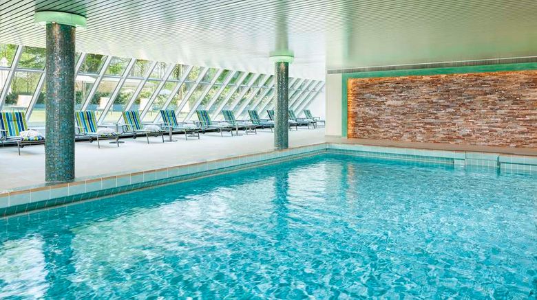 <b>Best Western Premier Parkhotel Bad Merge Pool</b>. Images powered by <a href="https://iceportal.shijigroup.com/" title="IcePortal" target="_blank">IcePortal</a>.