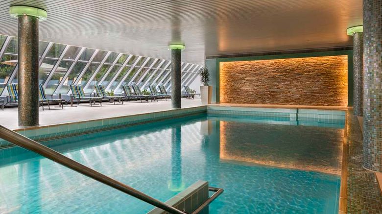 <b>Best Western Premier Parkhotel Bad Merge Pool</b>. Images powered by <a href="https://iceportal.shijigroup.com/" title="IcePortal" target="_blank">IcePortal</a>.
