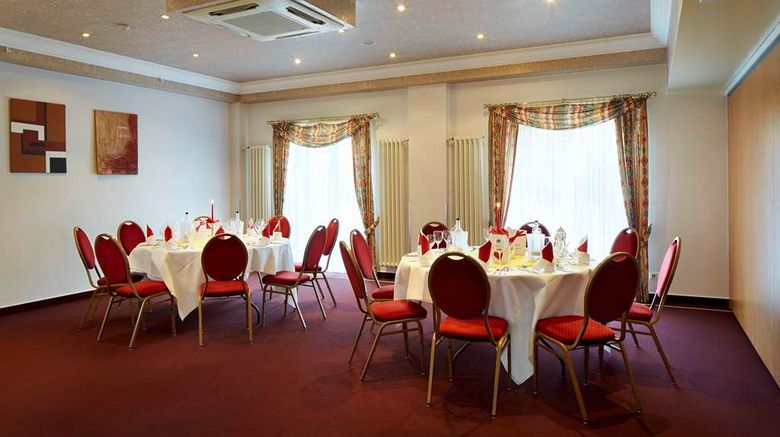 <b>Best Western Hotel Helmstedt Ballroom</b>. Images powered by <a href="https://iceportal.shijigroup.com/" title="IcePortal" target="_blank">IcePortal</a>.