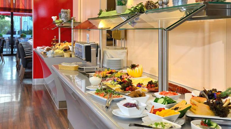 <b>Best Western Plus Konrad Zuse Hotel Restaurant</b>. Images powered by <a href="https://iceportal.shijigroup.com/" title="IcePortal" target="_blank">IcePortal</a>.
