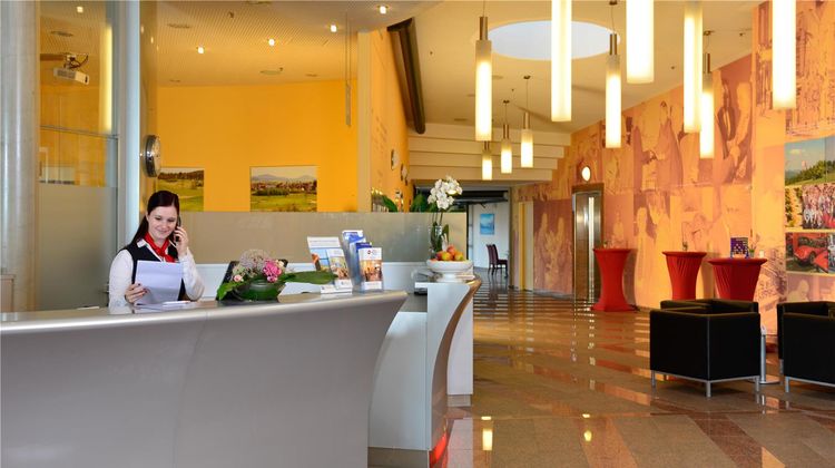 Best Western Plus Konrad Zuse Hotel Lobby