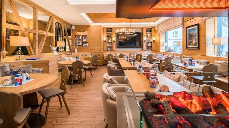 <b>Best Western Plus Hotel Ostertor Restaurant</b>. Images powered by <a href="https://iceportal.shijigroup.com/" title="IcePortal" target="_blank">IcePortal</a>.