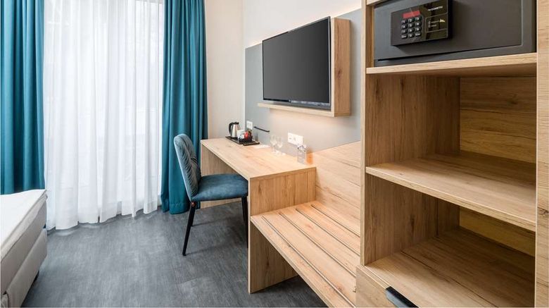 <b>Best Western Hotel Lippischer Hof Room</b>. Images powered by <a href="https://iceportal.shijigroup.com/" title="IcePortal" target="_blank">IcePortal</a>.