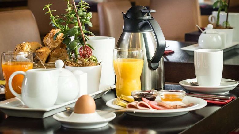 <b>Best Western Premier Novina Regensburg Restaurant</b>. Images powered by <a href="https://iceportal.shijigroup.com/" title="IcePortal" target="_blank">IcePortal</a>.