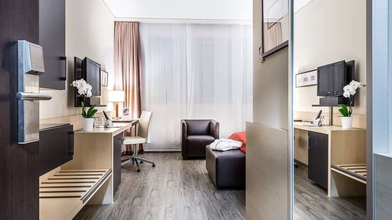<b>Best Western Premier Novina Regensburg Room</b>. Images powered by <a href="https://iceportal.shijigroup.com/" title="IcePortal" target="_blank">IcePortal</a>.