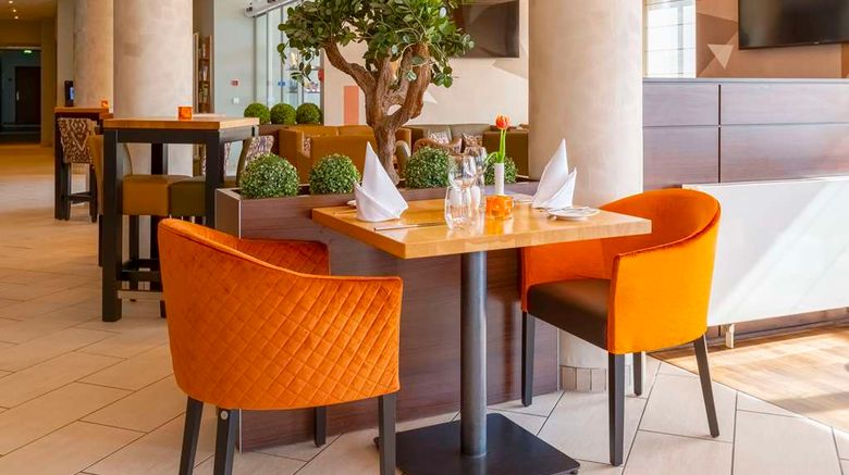 <b>Best Western PremierIB Friedberger Warte Restaurant</b>. Images powered by <a href="https://iceportal.shijigroup.com/" title="IcePortal" target="_blank">IcePortal</a>.