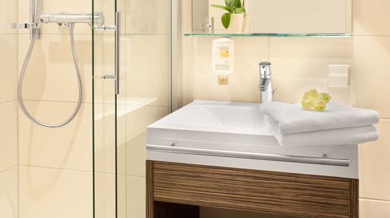<b>Best Western Hotel Favorit Room</b>. Images powered by <a href="https://iceportal.shijigroup.com/" title="IcePortal" target="_blank">IcePortal</a>.
