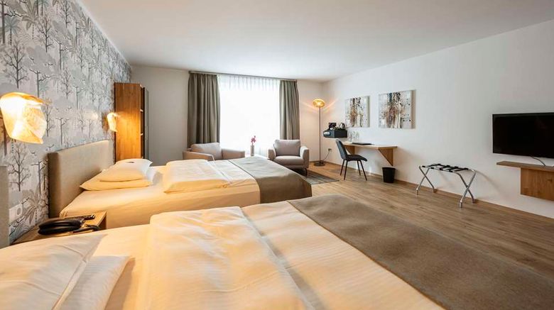 <b>Best Western Plus iO Hotel Room</b>. Images powered by <a href="https://iceportal.shijigroup.com/" title="IcePortal" target="_blank">IcePortal</a>.
