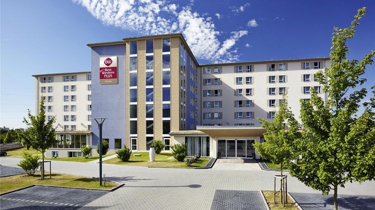 Best Western Plus iO Hotel Exterior