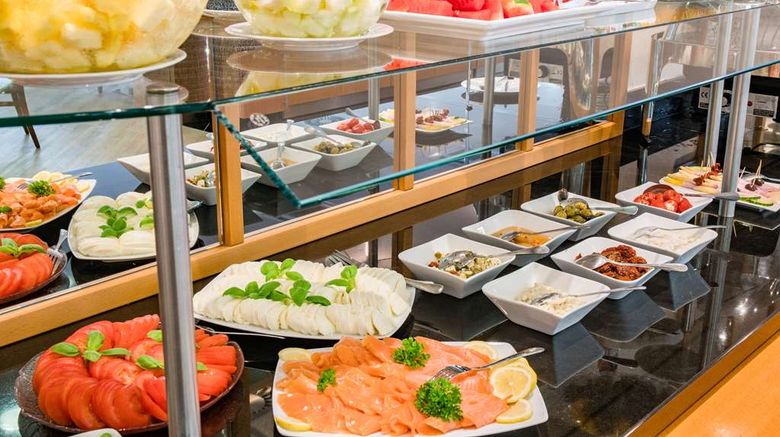 <b>Best Western City-Hotel Braunschweig Restaurant</b>. Images powered by <a href="https://iceportal.shijigroup.com/" title="IcePortal" target="_blank">IcePortal</a>.