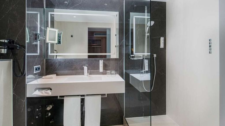 <b>Best Western Plus Hotel Boettcherhof Room</b>. Images powered by <a href="https://iceportal.shijigroup.com/" title="IcePortal" target="_blank">IcePortal</a>.