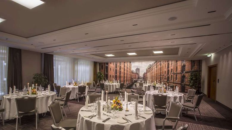 <b>Best Western Plus Hotel Boettcherhof Ballroom</b>. Images powered by <a href="https://iceportal.shijigroup.com/" title="IcePortal" target="_blank">IcePortal</a>.