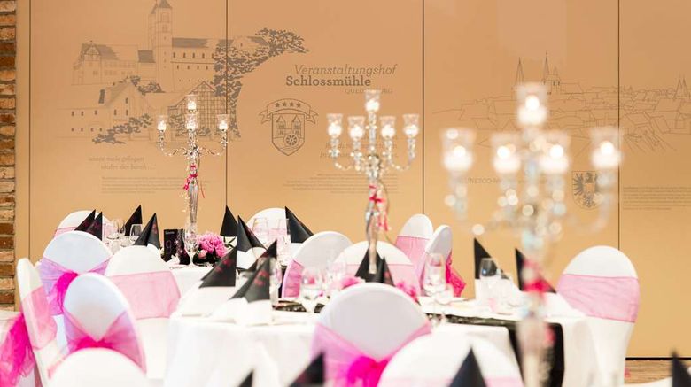 <b>Best Western Hotel Schlossmuehle Ballroom</b>. Images powered by <a href="https://iceportal.shijigroup.com/" title="IcePortal" target="_blank">IcePortal</a>.