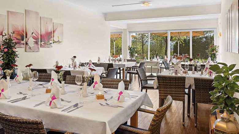 <b>Best Western Aparthotel Birnbachhoehe Restaurant</b>. Images powered by <a href="https://iceportal.shijigroup.com/" title="IcePortal" target="_blank">IcePortal</a>.