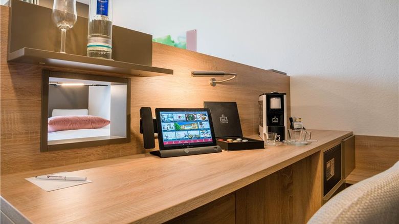 <b>Best Western Plus Kurhotel Room</b>. Images powered by <a href="https://iceportal.shijigroup.com/" title="IcePortal" target="_blank">IcePortal</a>.