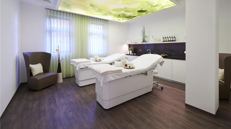 <b>Best Western Plus Kurhotel Spa</b>. Images powered by <a href="https://iceportal.shijigroup.com/" title="IcePortal" target="_blank">IcePortal</a>.