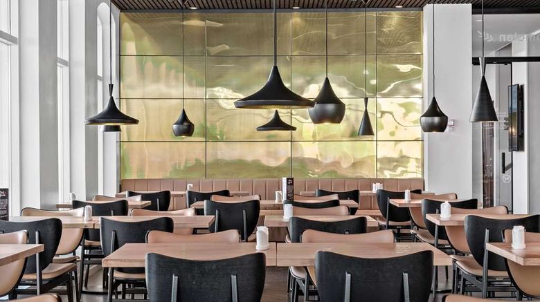 <b>Best Western Plus Hotel Eyde Restaurant</b>. Images powered by <a href="https://iceportal.shijigroup.com/" title="IcePortal" target="_blank">IcePortal</a>.