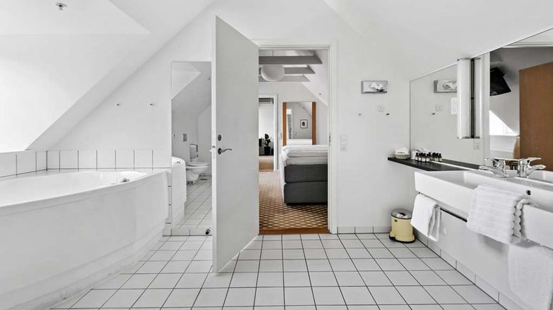 <b>Best Western Torvehallerne Suite</b>. Images powered by <a href="https://iceportal.shijigroup.com/" title="IcePortal" target="_blank">IcePortal</a>.