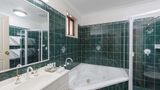 Best Western Ambassador Inn Room