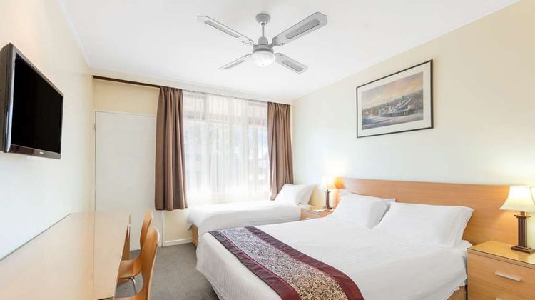 Best Western Governor Gipps Motor Inn Room