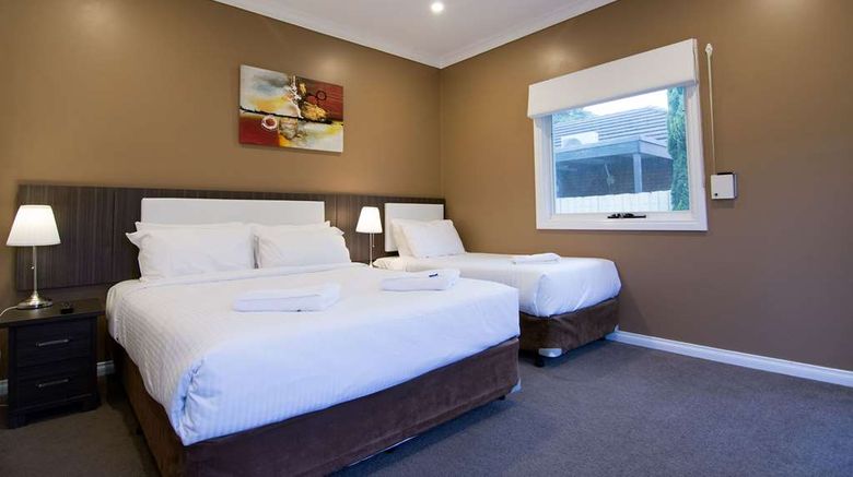 <b>Best Western Plus The Buckingham Inn Suite</b>. Images powered by <a href="https://iceportal.shijigroup.com/" title="IcePortal" target="_blank">IcePortal</a>.