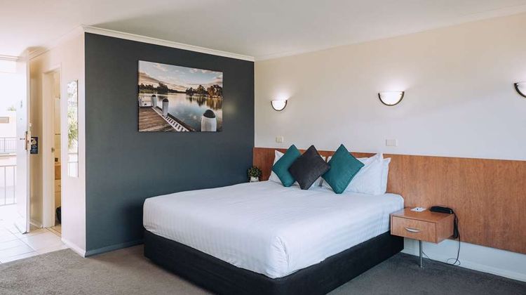 Best Western Chaffey Intl Motor Inn Room